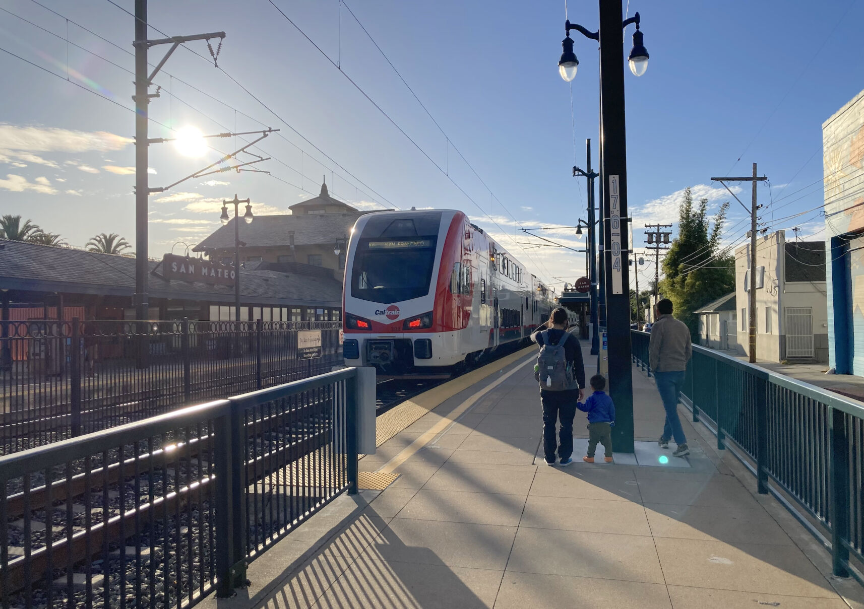 Caltrain trying for regenerative braking compensation